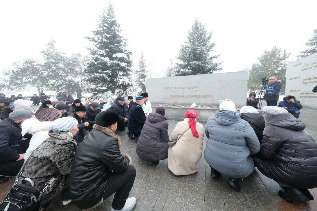 В Алматы почтили память жертв январских событий – Фото №13