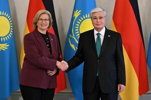 Глава государства провел встречу с Президентом Бундесрата Германии Анке Релингер