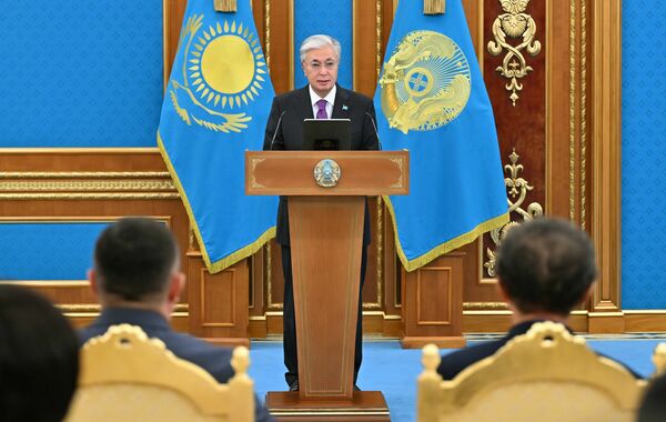 Президент поздравил с наступающим Днем учителя