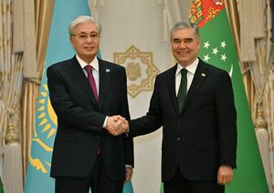 Глава государства прибыл в Ашхабад