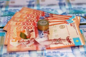 Зарплаты очень хотят догнать цены