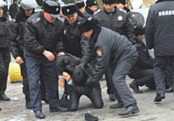 На том же месте, в тот же час