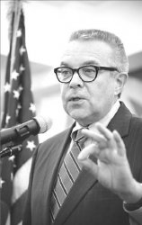 Ричард ХОУГЛАНД, посол США в РК: Ваша демократия все еще строится
