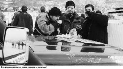 Крепче за шофёрку держись, баран!