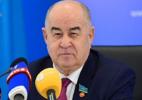 Имидж министра среди работников здравоохранения упал так низко, что восстановить его не удастся даже всей жизнью – мажилисмен