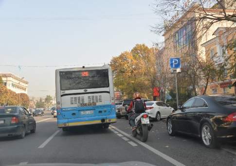    Скоростная полоса для общественного транспорта по ул. Тимирязева в Алматы будет проходить посредине проезжей части