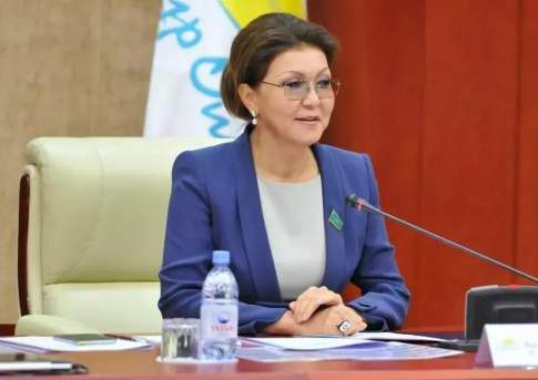 На «тройку» оценила работу государственных пресс-служб сенатор Дарига Назарбаева