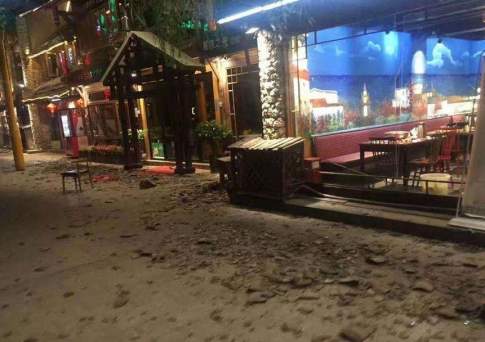 Жертвами землетрясения в Китае стали 12 человек, более 175 пострадали
