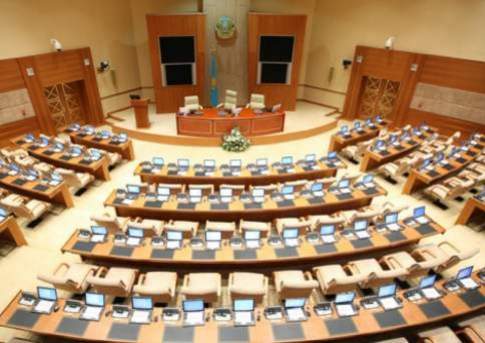 Совместное заседание палат парламента пройдет 29 июня в Астане