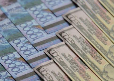  Курс доллара и евро резко вырос в Казахстане