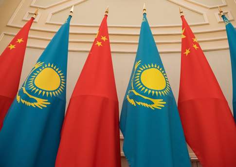 Казахстан и Китай договорились укреплять сотрудничество в сфере финансов и электронной торговли