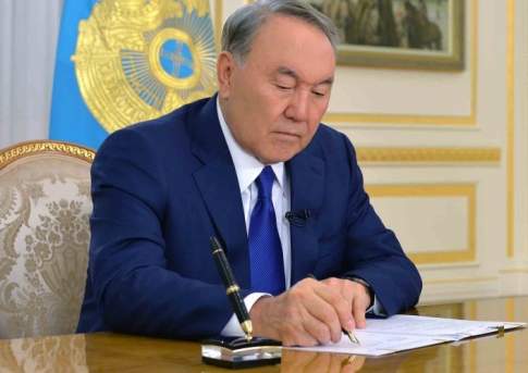 Назарбаев подписал закон об оценочной деятельности