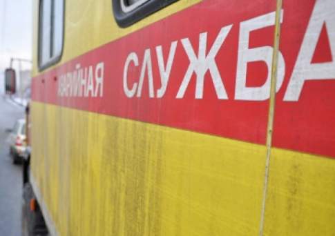 Фонтан посреди улицы 