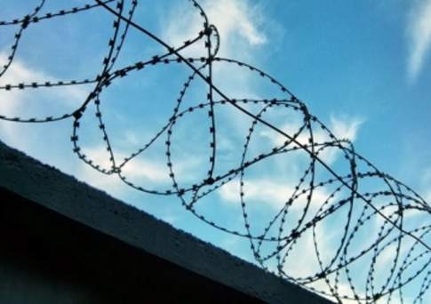 Полицейского избившего жителя Атырауской области посадили на 5 лет