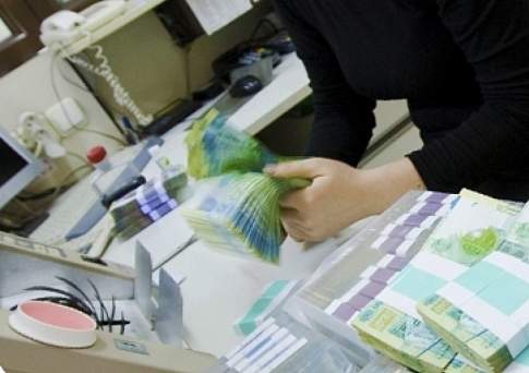В Казахстане повышаются ставки вознаграждения по депозитам в тенге