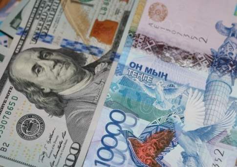 Стоимость продажи доллара выросла в среду в обменниках Астаны, Алматы и Шымкента