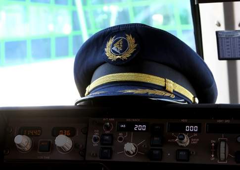 Не прошедшего в Амстердаме текст на алкоголь пилота авиакомпании Air Astana уволили