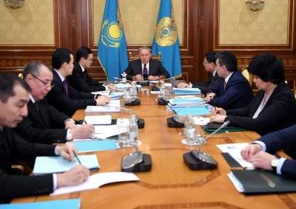Госпрограмма по оздоровлению банков будет закрыта, акционерам придется вкладывать собственные средства - Назарбаев