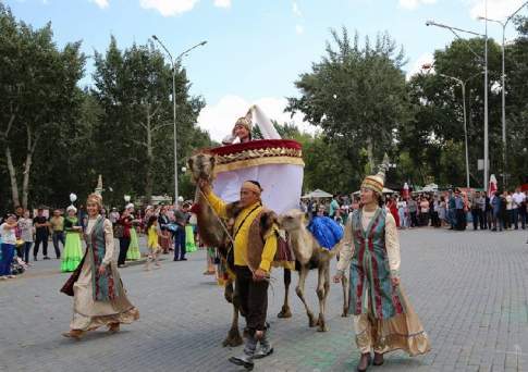 Привал, господа артисты!