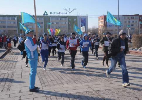 Все побежали, и аким побежал
