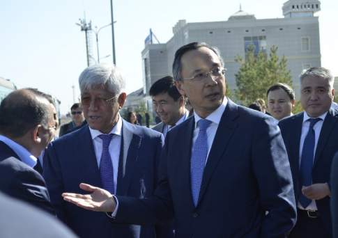 И на песках растут объекты