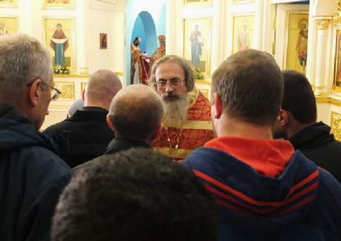 “Пойду я с Господом по зонам, лагерям”