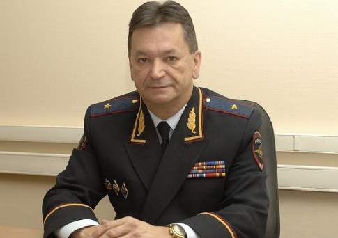 Лису -  в курятник?
