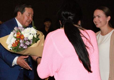 Не кури, не выпивай, вершины покоряй!