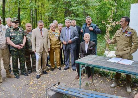 Обещанного восемь лет ждут