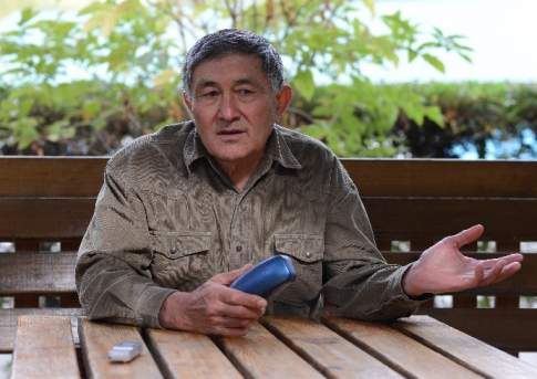 Алтынбек ДЖАНЫСПАЕВ, биолог: Барс на людей не бросается