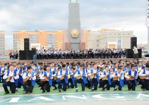 А Уральск домбрее!