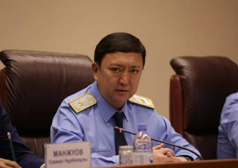 Няни в прокурорских мундирах