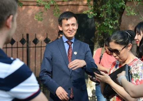 Тренироваться лучше на своих?